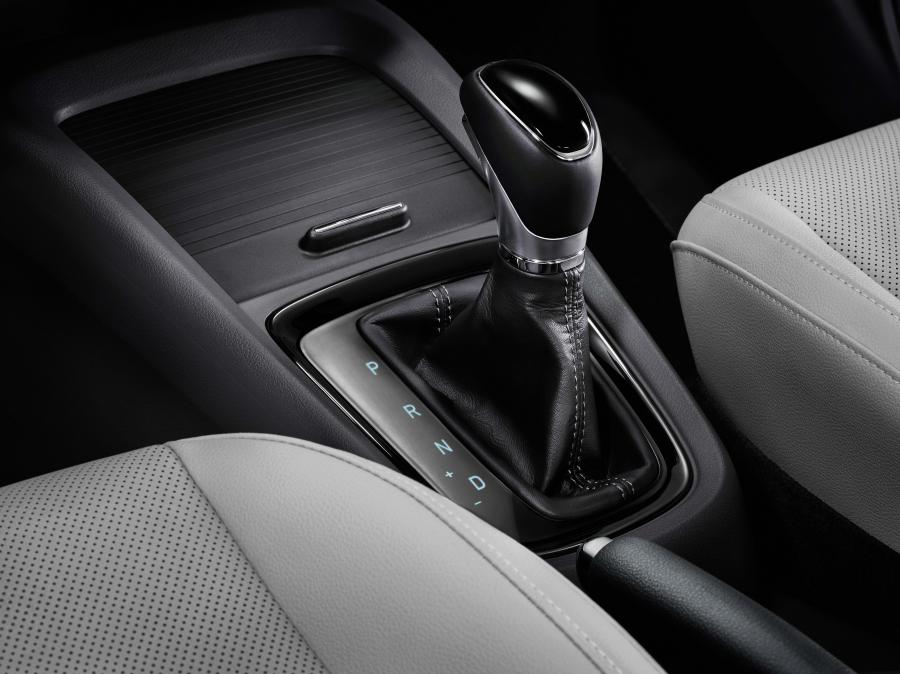 Детали интерьера Hyundai HB20S 2019 года  (фото 12 из 24)
